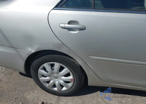 2006 Toyota Camry Le z USA, uszkodzony, nr VIN 4T1BE30K46U715373